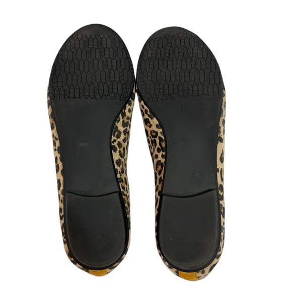 Crown & Ivy 7 Whitley Flats Leopard Print Flat ￼ - Picture 2 of 8